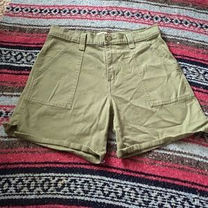 women’s levi’s green shorts